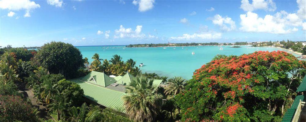 Le Lagon Hotel Grand Baie Exterior photo